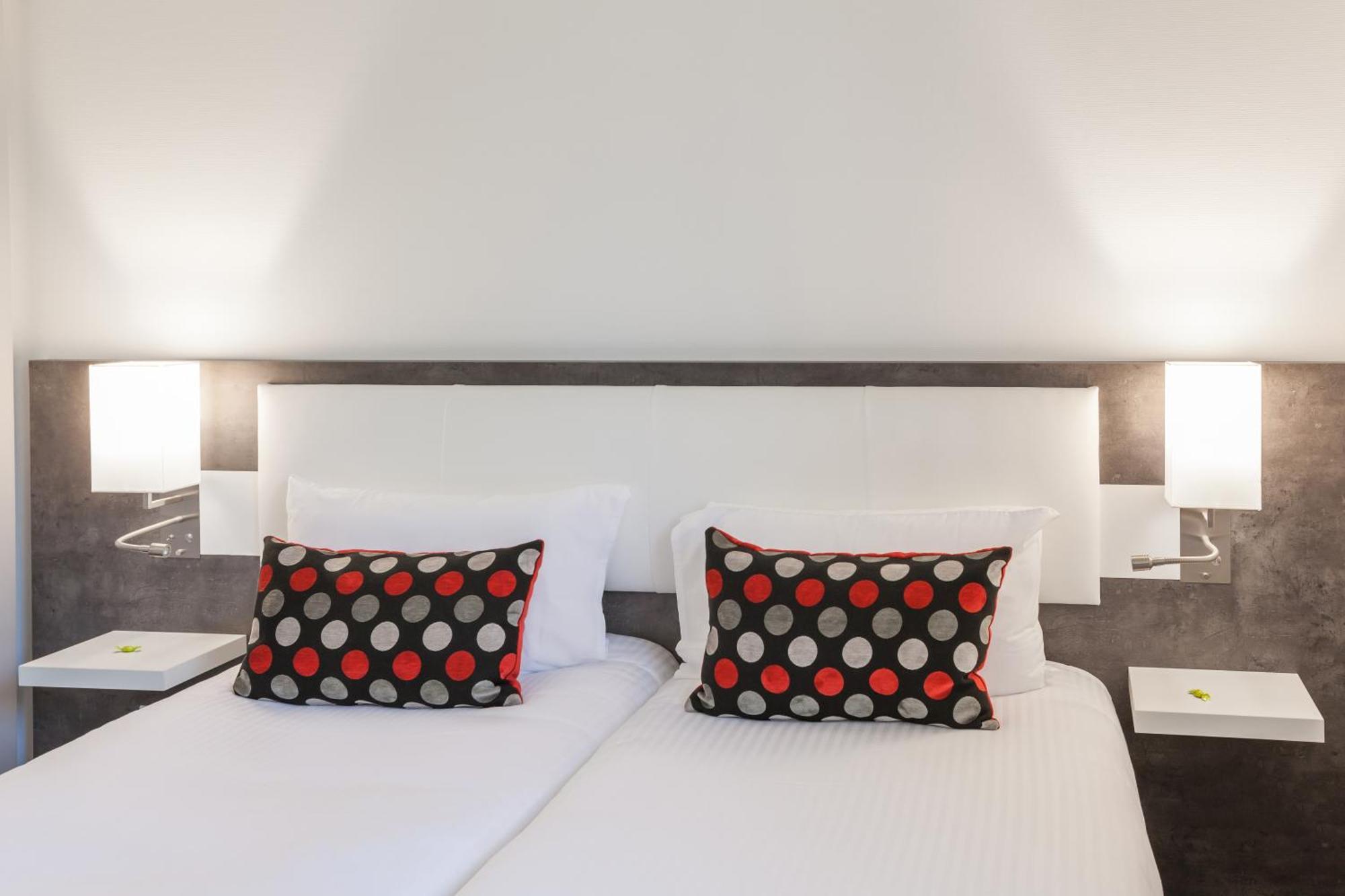 Logis Hotel Restaurant & Spa Au Comte D'Ornon Gradignan Δωμάτιο φωτογραφία