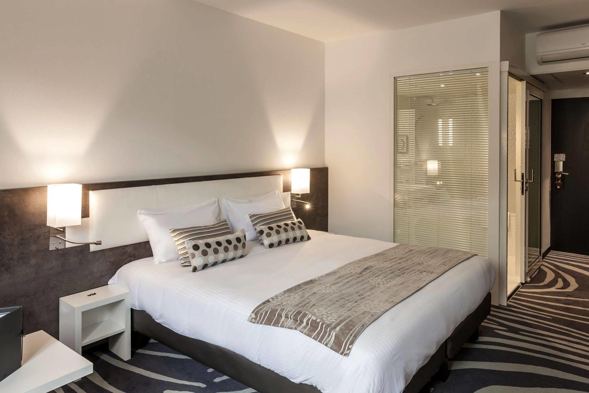 Logis Hotel Restaurant & Spa Au Comte D'Ornon Gradignan Εξωτερικό φωτογραφία