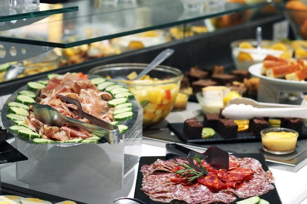 Logis Hotel Restaurant & Spa Au Comte D'Ornon Gradignan Εξωτερικό φωτογραφία